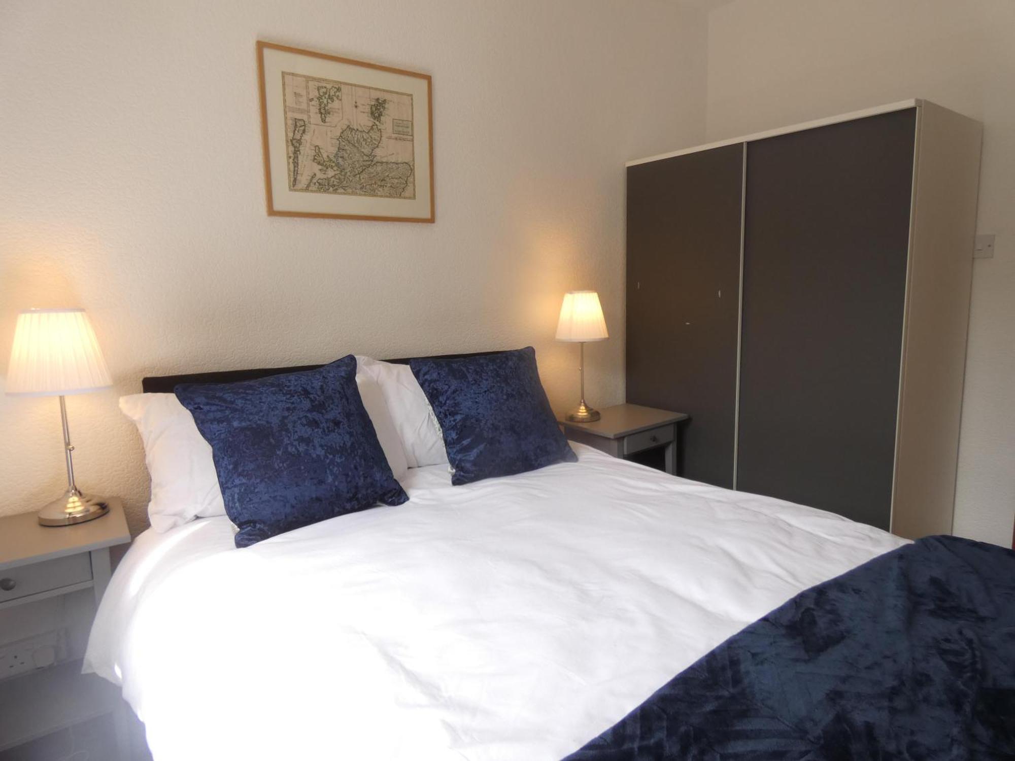 Central 2-Bed Flat In Edinburgh Exterior photo